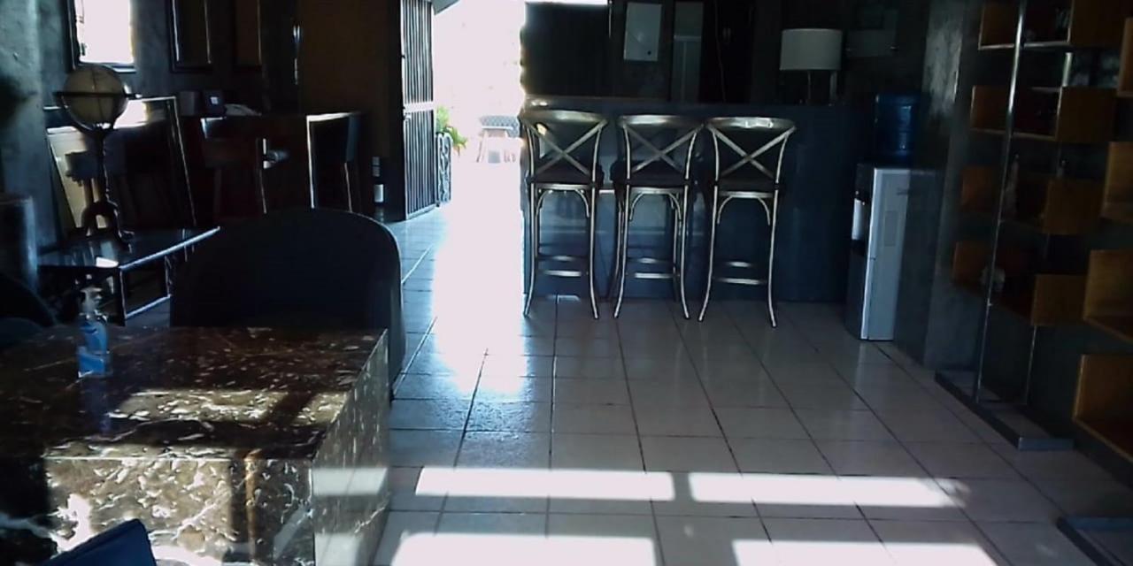 Hotelito Inn Aeropuerto Santa Anita  Экстерьер фото